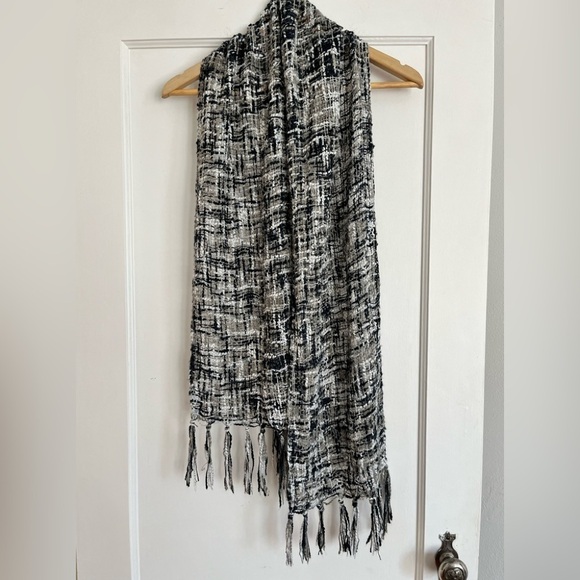Soft winter scarf with tassels. Knitted black & white elegant winter wear. - Picture 2 of 8